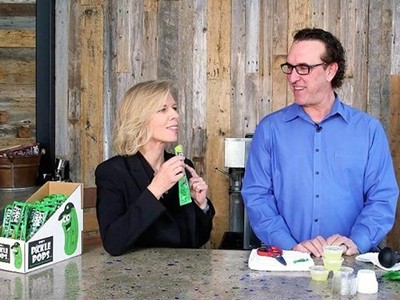 John Howard là người đồng sáng lập Bob's Pickle Pop. Ảnh: John Howard