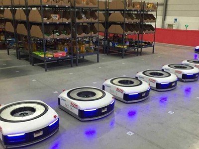 Nhà kho có đến 70% lao động là robot của Alibaba