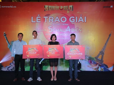 Các khách hàng Sun World bất ngờ trúng thưởng tour du lịch quốc tế tới Pháp, Úc
