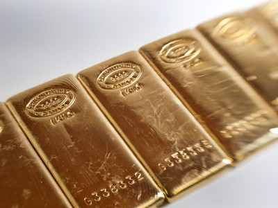 Giá vàng hôm nay ngày 24/7: Thế giới lao mạnh, trong nước trái chiều