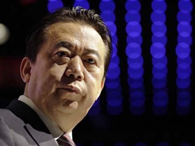 Chủ tịch Interpol Mạnh Hoành Vĩ phát biểu tại Singapore ngày 4/7/2017. Ảnh: AP.