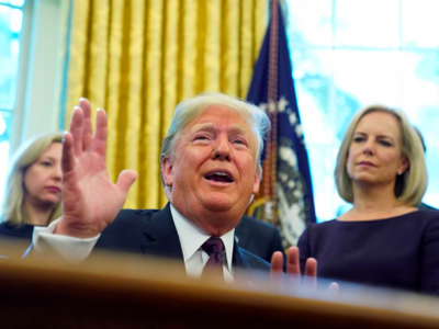 Tổng thống Mỹ - Donald Trump tại Nhà Trắng hôm 16/11. Ảnh: Reuters