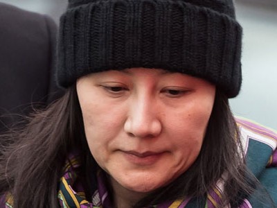 Giám đốc tài chính Huawei Mạnh Vãn Chu sau khi được tòa án Canada cho tại ngoại. Ảnh: AFP.