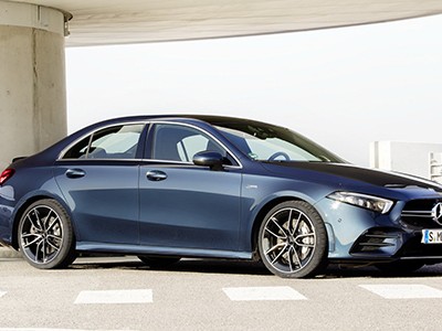 Những hình ảnh đầu tiên của A35 AMG được Mercedes công bố.