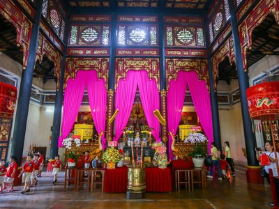 Đền thờ vua Hùng gần trăm tuổi ở trung tâm Sài Gòn