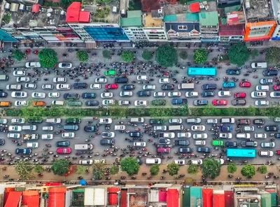 Một số tuyến đường vành đại của Hà Nội thường xuyên ùn tắc vào giờ cao điểm. Ảnh: Ngọc Thành.