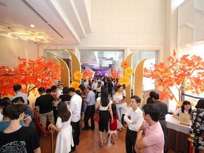 Cư dân Imperia Sky Garden làm thủ tục “check in” tham dự sự kiện.