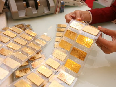 Giá vàng hôm nay ngày 15/11: Vàng SJC giảm 30.000 đồng/lượng