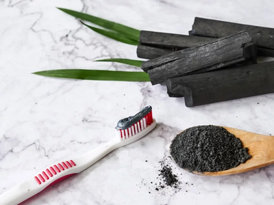 Kem đánh răng từ tinh than tre dần trở nên phổ biến trong những năm trở lại đây. Ảnh: Shutterstock