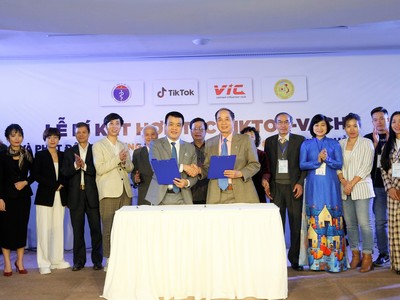 TikTok và VACHE kí kết hợp tác và phát động chương trình truyền thông "Kiến thức phòng dịch".