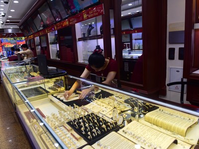 Giá vàng hôm nay ngày 22/7: Giá vàng trong nước tăng mạnh gần 1 triệu đồng/lượng