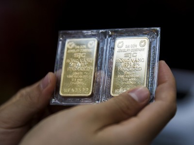 Giá vàng hôm nay ngày 18/8: Giá vàng tăng mạnh 1,6 triệu đồng/lượng, trở lại mức trên 58 triệu đồng/lượng