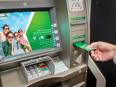 Vietcombank miễn phí đổi thẻ Connect24 phiên bản chip