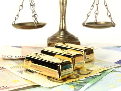 Giá vàng hôm nay ngày 23/1: Giá vàng trong nước giảm thêm 50.000 đồng/lượng