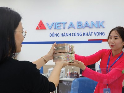 Nhiều ngân hàng ghi nhận thu ngoài lãi tăng cao trong quý II/2025.