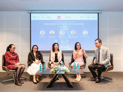 Phiên thảo luận “Công nghệ - Con người - Sự cân bằng.” Ảnh: ACCA Việt Nam.