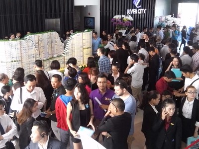 River City đón 2.000 khách hàng trong ngày khai trương và mở bán