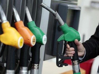 Tin từ Ả Rập Xê út khiến dầu lập tức giảm giá