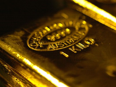 Giá vàng ngày 3/11: Chạm đáy thấp nhất 4 tuần