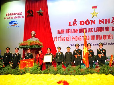 Viettel nhận danh hiệu “Anh hùng” và điều thần kỳ viễn thông di động