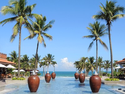 Do công ty Furama vốn đã nằm trong danh sách công ty do Mossad tư vấn nên khi Sovico mua lại thì xuất hiện tên Sovico Pte Ltd trong danh sách.