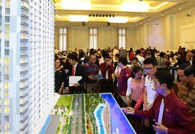 Nóng bỏng cuộc chiến môi giới nhà đất