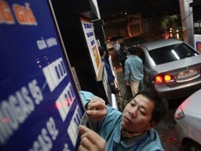 Xăng tiếp tục giảm 500 đồng/lít từ 16h ngày 7/8