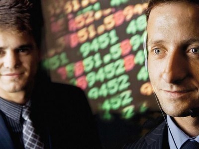 Khối ngoại mua ròng mạnh bluechip trong phiên lao dốc 2/8