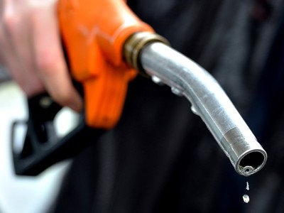 Xăng RON 92 tăng 47 đồng/lít từ 15h ngày 4/11