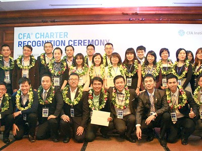 Đại học Ngoại thương TP.HCM giành chiến thắng chung kết cuộc thi Phân tích Đầu tư của Viện CFA