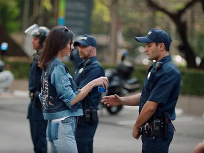 Bài học cho các nhà quảng cáo từ sai lầm của Pepsi