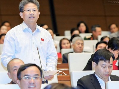 Kiến nghị trả lương hưu cho người bị tù giam và người sinh con thứ ba