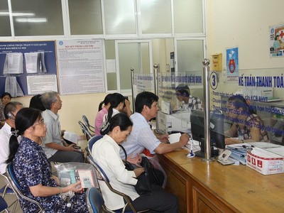 Cán bộ bảo hiểm xã hội đổi mới tác phong, lề lối làm việc phục vụ nhân dân