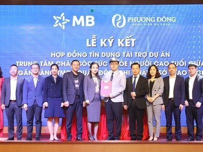 Ngân hàng thương mại cổ phần Quân Đội MB - Chi nhánh Sở Giao dịch và Công ty TNHH Tổ hợp y tế Phương Đông đã tổ chức lễ ký kết hợp đồng tín dụng tài trợ Dự án 'Trung tâm chăm sóc sức khoẻ người cao tuổi Phương Đông'
