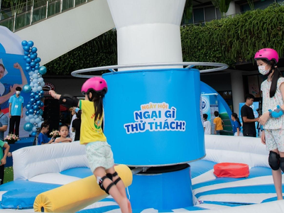 Sữa cô gái Hà Lan tổ chức sân chơi “ngại gì thử thách” tại Hà Nội