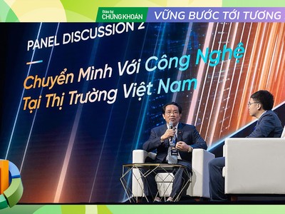 Ông Nguyễn Đoàn Kết, Phó chủ tịch HĐQT kiêm Phó tổng giám đốc Rạng Đông chia sẻ điều kiện để người lãnh đạo chèo lái doanh nghiệp chuyển đổi số thành công tại FPT Techday 2022