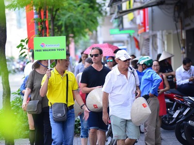 Khách ngoại tỉnh được tặng tour Free Walking day khi tham gia Ngày hội khuyến mại du lịch năm 2017