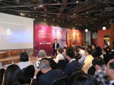  Đông đảo DN đến tham dự hội thảo, tìm hiểu về xuất khẩu trực tuyến.