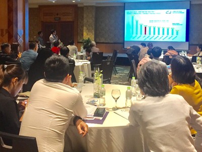 Rất đông nhà đầu tư tại Hà Nội tới tham dự hội thảo tư vấn định cư Canada do CJ Group Legal Services Inc tổ chức tại Hà Nội