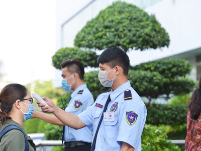 Khang Điền ủng hộ 26 tỷ đồng phòng chống dịch Covid-19 và nạn hạn hán xâm nhập mặn