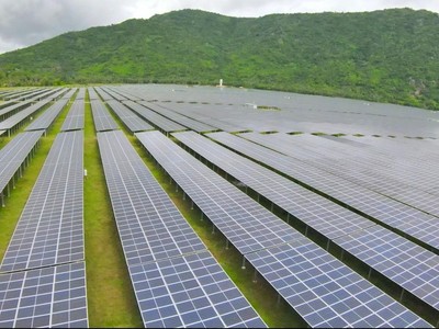 Điện mặt trời giúp Việt Nam ghi điểm “phát triển kinh tế xanh"
