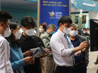VITM 2022 khai mạc thu hút đông đảo khách mua tour