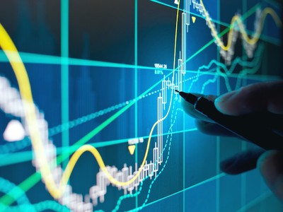 FiinRatings cho rằng khó khăn thanh khoản tiếp diễn trong năm 2023 tuy nhiên trong nguy có cơ.