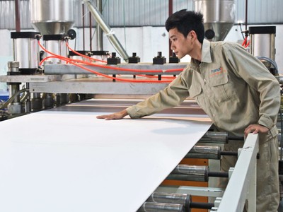 Năm 2023, Công ty cổ phần Nhựa Picomat đặt kế hoạch doanh thu thuần 160 tỷ đồng (tăng nhẹ gần 9 tỷ đồng so với cùng kỳ năm ngoái, tương ứng tăng hơn 5%).