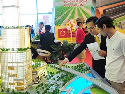 Vietbuild Hà Nội 2016 “nóng” cùng gian hàng bất động sản
