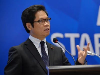 TS. Vũ Tiến Lộc, Chủ tịch VCCI, Chủ tịch Hội nghị Thượng đỉnh Doanh nghiệp APEC (APEC CEO Summit).