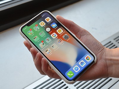 iPhone X bị tố lỗi rè loa khi mở âm lượng lớn.