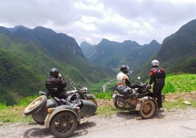 Huyền thoại Minsk - khi 'trâu sắt' tái xuất trên đường phượt Việt