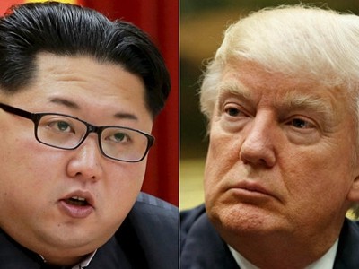 Tổng thống Mỹ Donald Trump (phải) và nhà lãnh đạo Triều Tiên Kim Jong-un. Ảnh: Reuters/AP