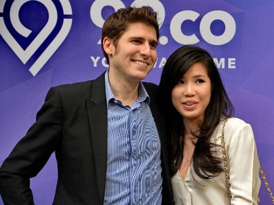Tỷ phú Eduardo Saverin và vợ Elaine Andriejanssen. Ảnh: AFP
